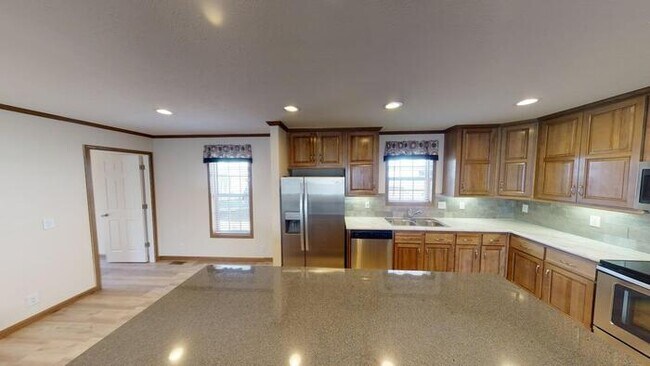 Foto del edificio - 140 American Ave