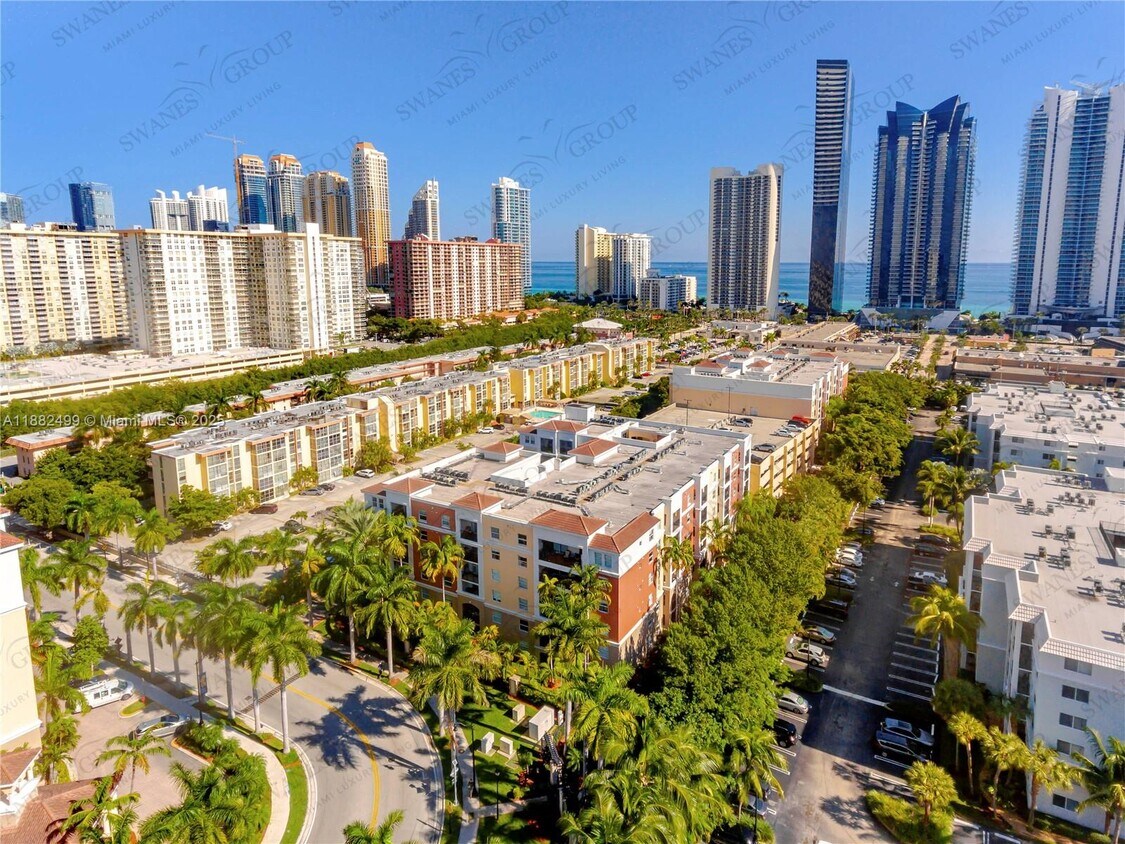Foto principal - 17100 N Bay Rd