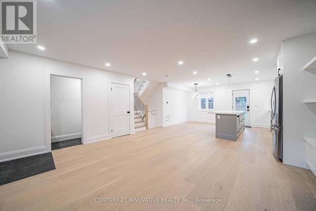 Building Photo - 58 Carsbrooke Rd