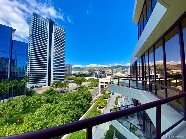 Building Photo - 725 Kapiolani Blvd