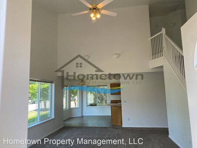 Foto del edificio - 3 br, 2.5 bath House - 1985 W Ridgemont Ave