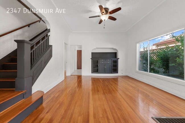 Building Photo - 2347 S Dunsmuir Ave