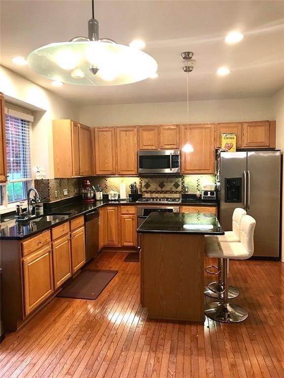 Building Photo - 572 Bedlington Dr