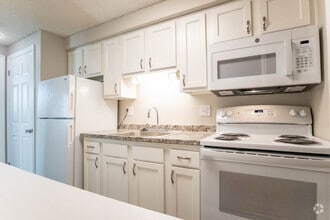 Kitchen - Joliet Towers