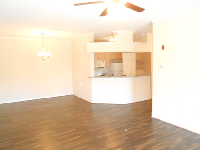 Foto del edificio - 7800 Point Meadows Dr