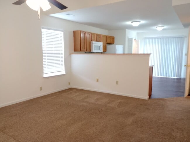 Building Photo - 4414-4416-4416 Cheryl Ct