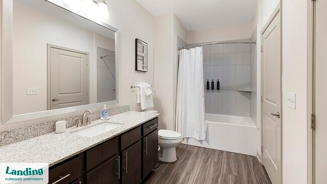 Building Photo - 2800 NE Green Oaks Blvd
