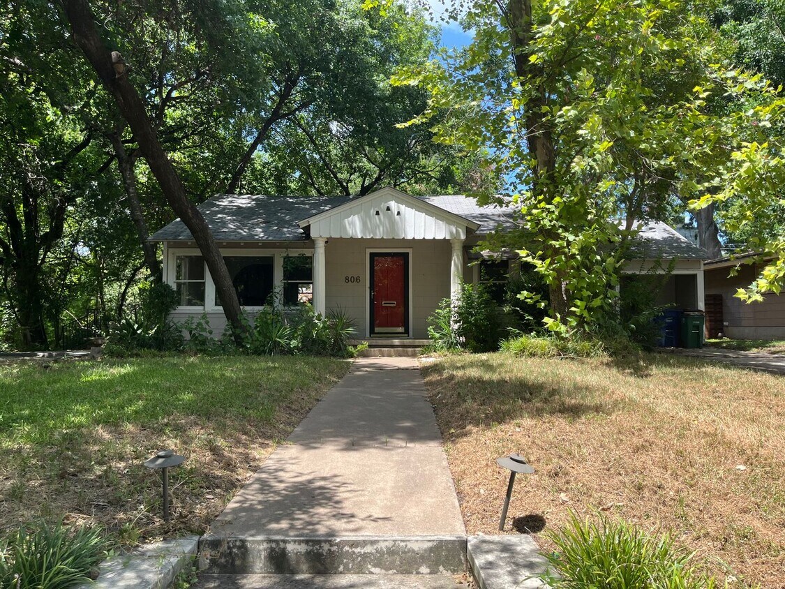 Primary Photo - 6 to 9 Month Lease Available NOW: