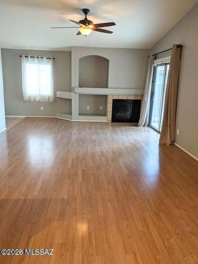 Building Photo - 5540 W Dove Loft Dr
