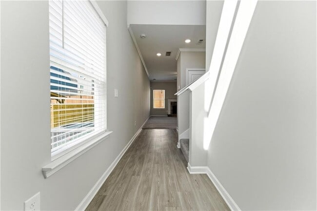 Foto del edificio - 231 Eva Wy