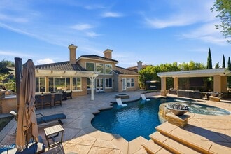 Building Photo - 2621 Springbrook Ct