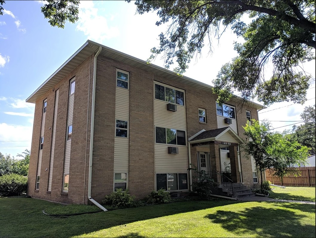 Primary Photo - Cedar View Apartments