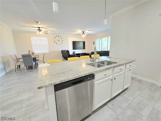 Building Photo - 16195 Bacopa Dr