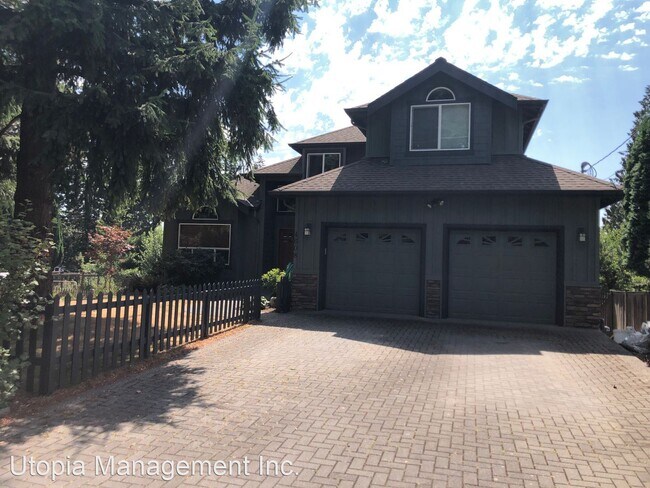 Building Photo - 4 br, 3.5 bath House - 4608 East Oregon St...