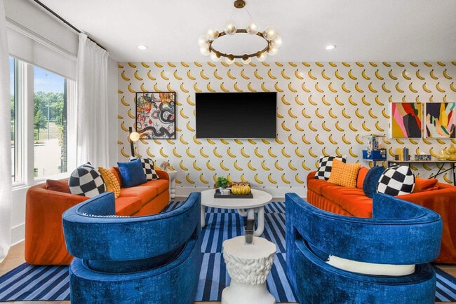 Building Photo - 1708 8th Ave S