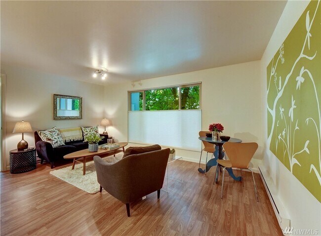 Foto del edificio - 11208 NE 68th St