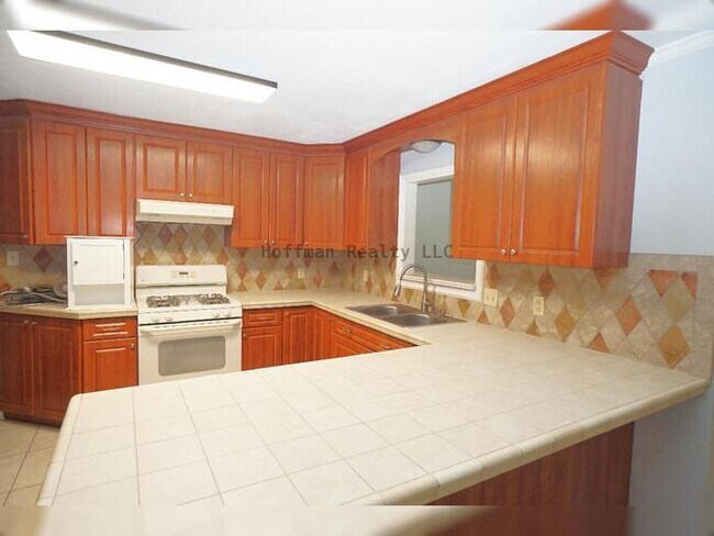 Foto del edificio - Central Tampa Gem Near UT- Modern Finishes & Prime Location