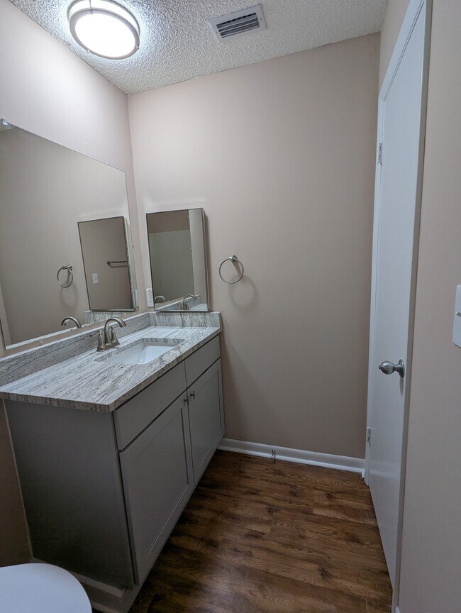 Foto del edificio - 6840 Blue Heron Blvd