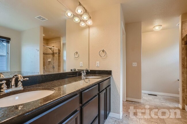 Building Photo - 1805 Timber Rdg Pkwy