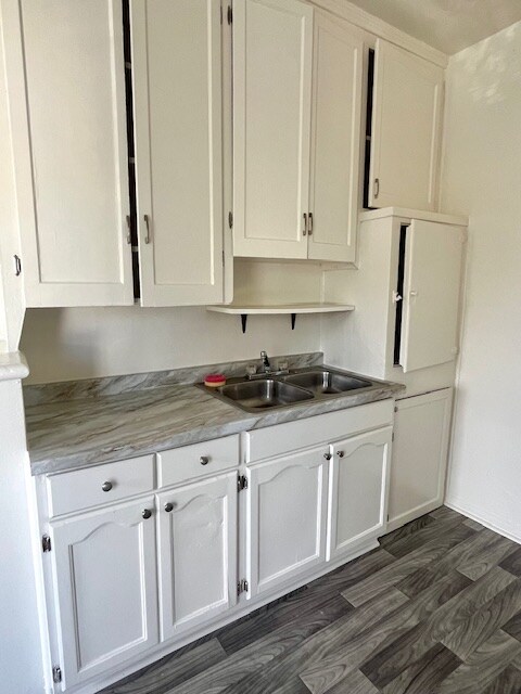 Building Photo - 2329 Crenshaw Blvd