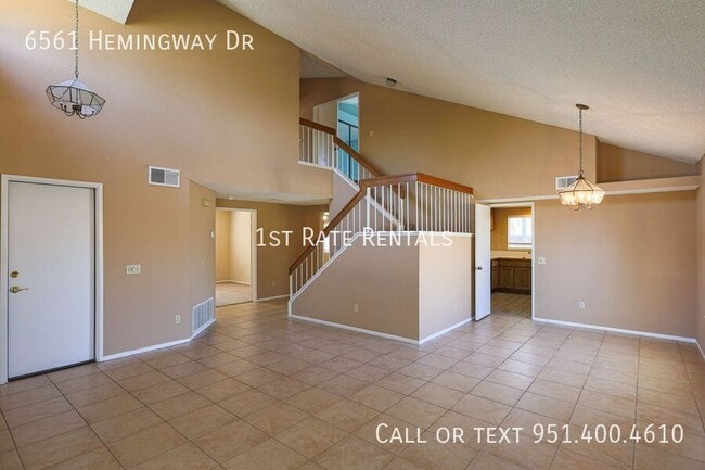 Building Photo - 6561 Hemingway Dr