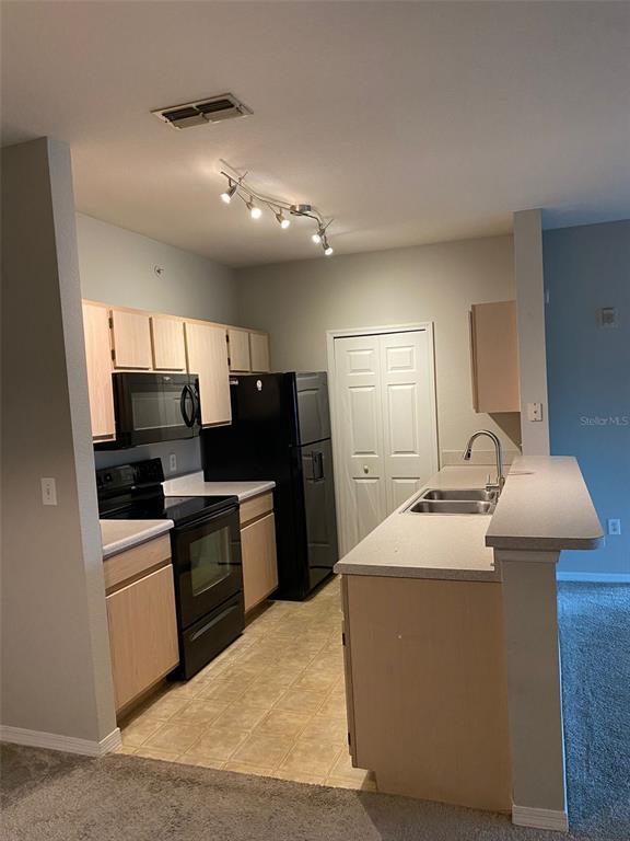 Foto del edificio - 5467 Vineland Rd