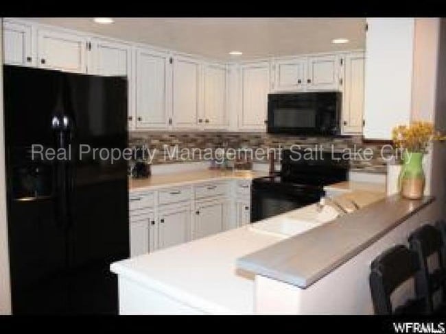 Building Photo - 3859 S Canyon River Way
