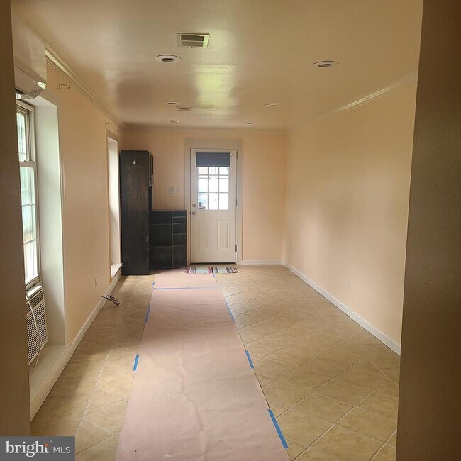 Foto del edificio - 4600 68th Pl