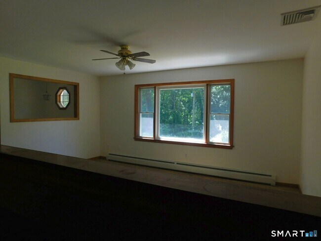Building Photo - 60 Osga Ln