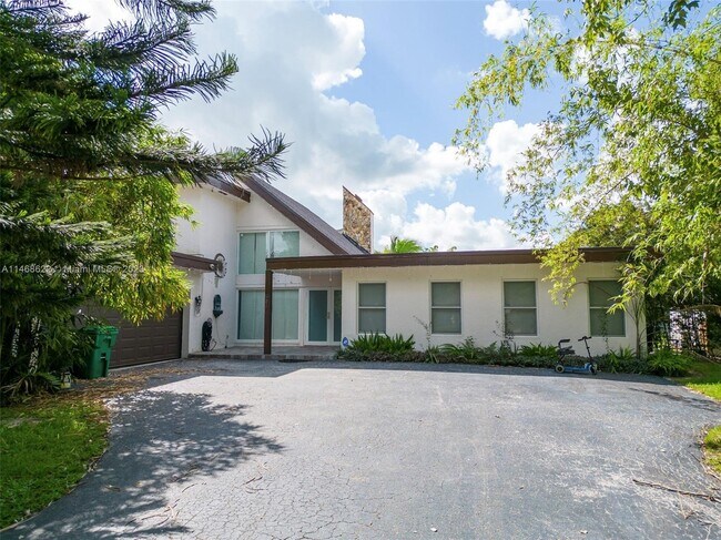 Building Photo - 18520 SW 58th St