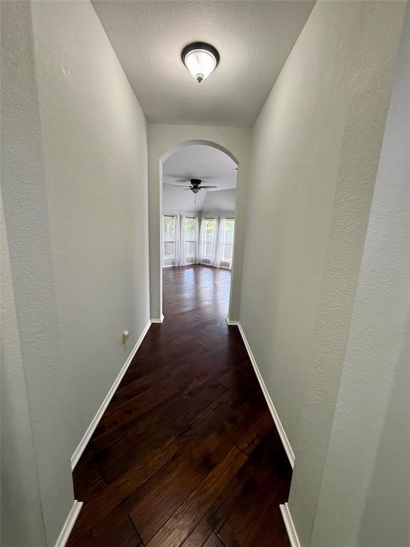 Building Photo - 1713 Lantana Dr