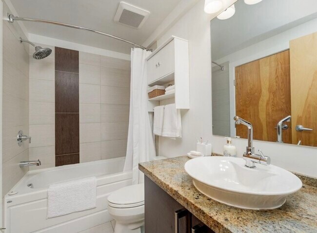 Building Photo - 2745 Veterans Memorial Pky