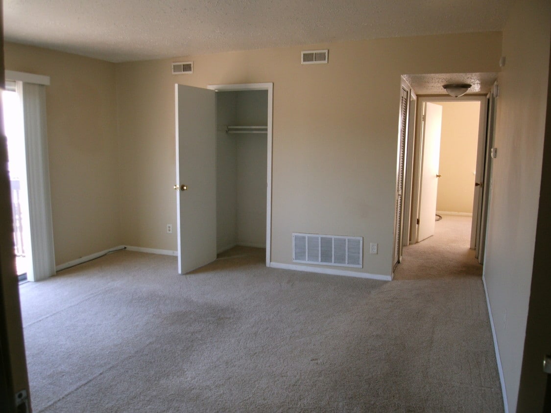 3553 Heatherton Dr, Davenport, IA 52804 Apartments in Davenport, IA