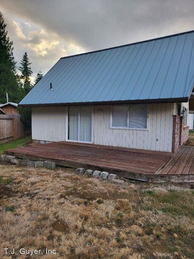 Building Photo - 2 br, 1 bath House - 137 Baker Dr.