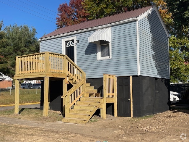Building Photo - 238 Wetzel St