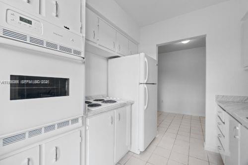 Foto del edificio - 12655 NE 16th Ave