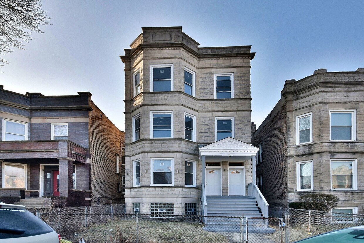 Primary Photo - 4105 W 21st Pl