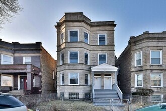 Building Photo - 4105 W 21st Pl