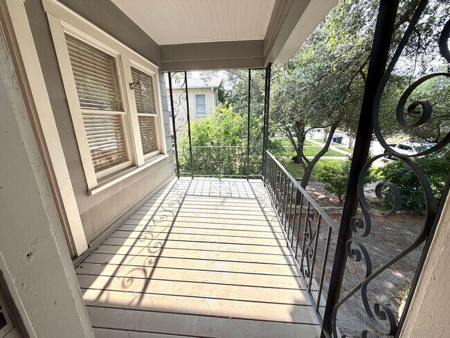 Building Photo - 109 W Norwood Ct