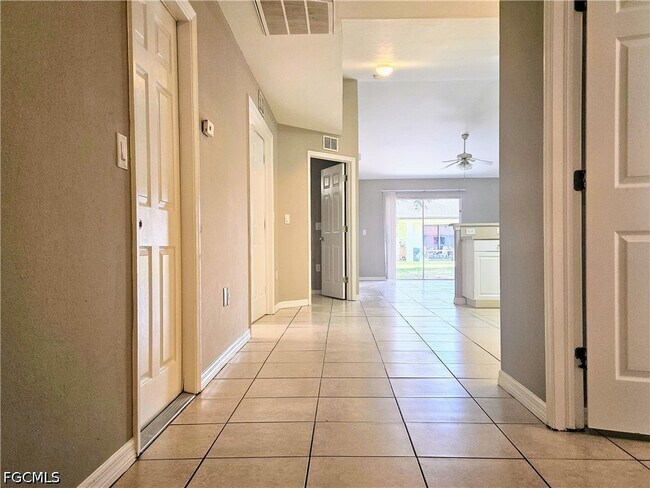 Foto del edificio - 809 Alabama Rd S