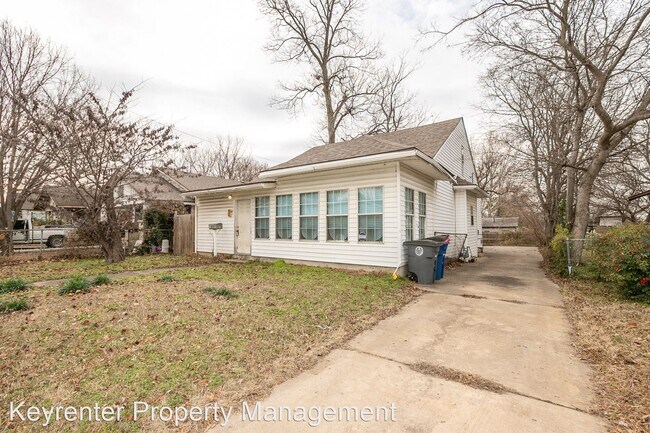 Foto del edificio - 4 br, 1 bath House - 516 S Yorktown Ave