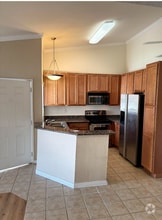 Building Photo - 78650 Avenue 42