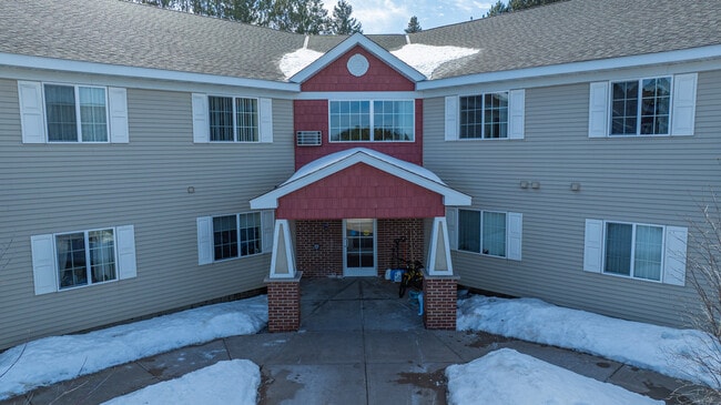 Building Photo - Oakwood Estates