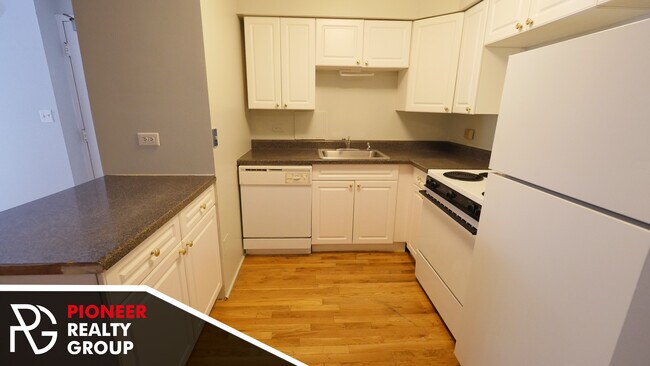 Foto del edificio - 1447 N Dearborn St