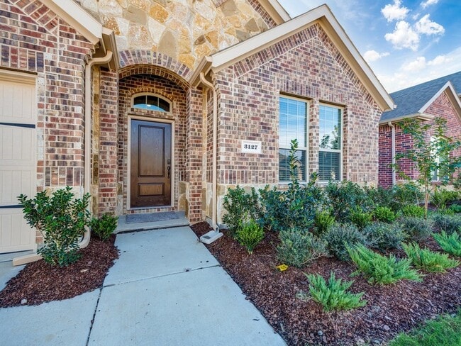 Photo - 3127 Maverick Dr Unit House
