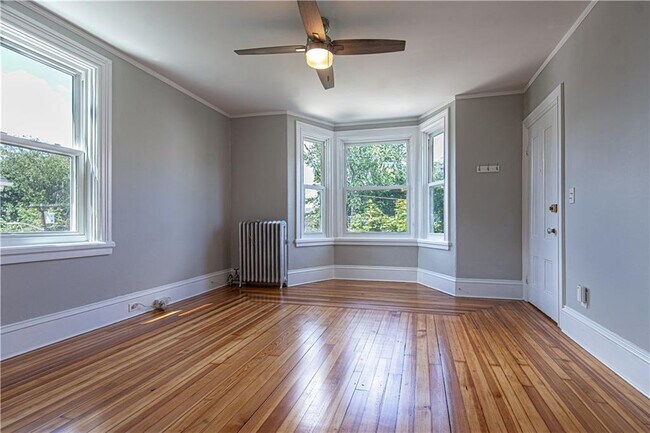 Foto del edificio - 181 Pleasant St