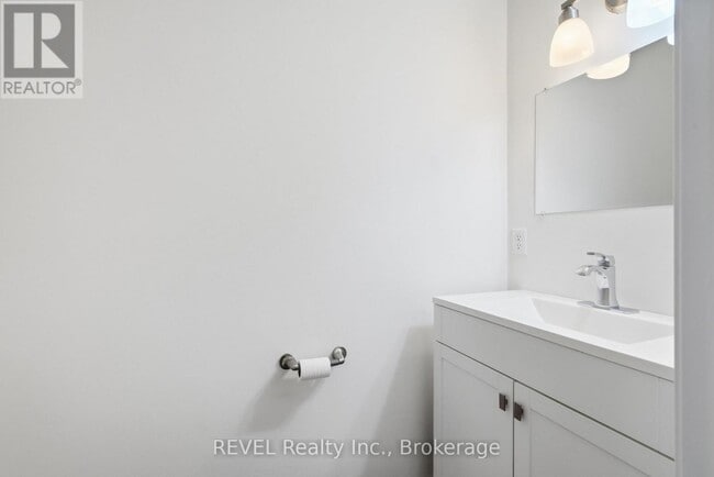 Photo du bâtiment - 8136 Coventry Rd