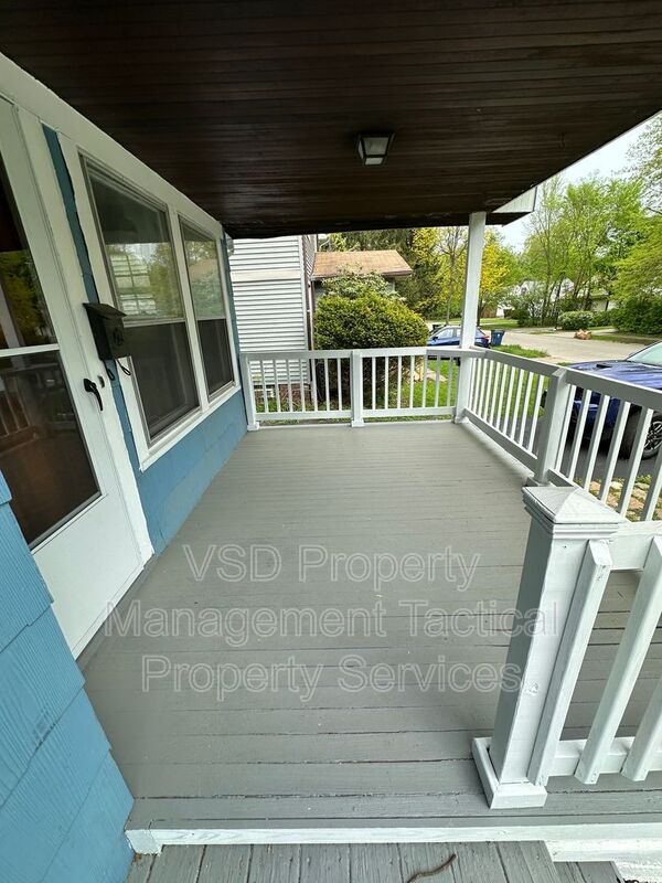 Building Photo - 1602 Wood Rd