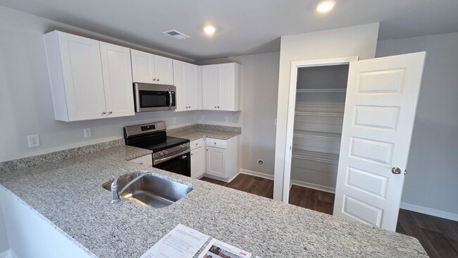 Building Photo - 150 Indigo Pl