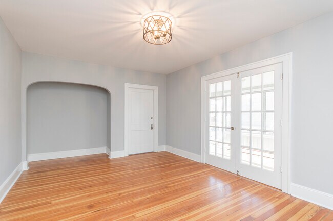 Sala de estar - 115 N Lafayette Ave